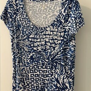 Lilly Pulitzer Blue and White Patterned Women's Top
